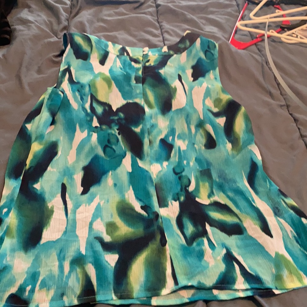 Colorful blues. - Picture 3 of 6